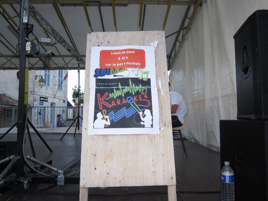 Un karaoké géant le 10/08/2015 sur le port de La-Flotte-en-Ré (17)